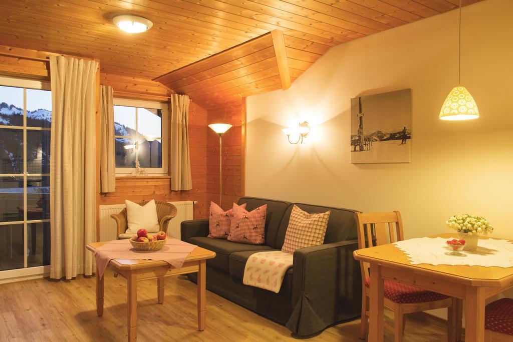Alpenroesle Appartement Balderschwang Buitenkant foto